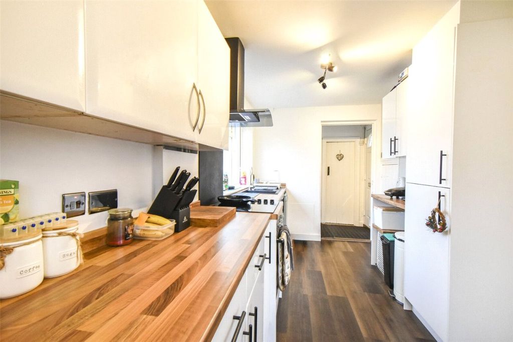 Property photo 3 of 18 Picture No. 04