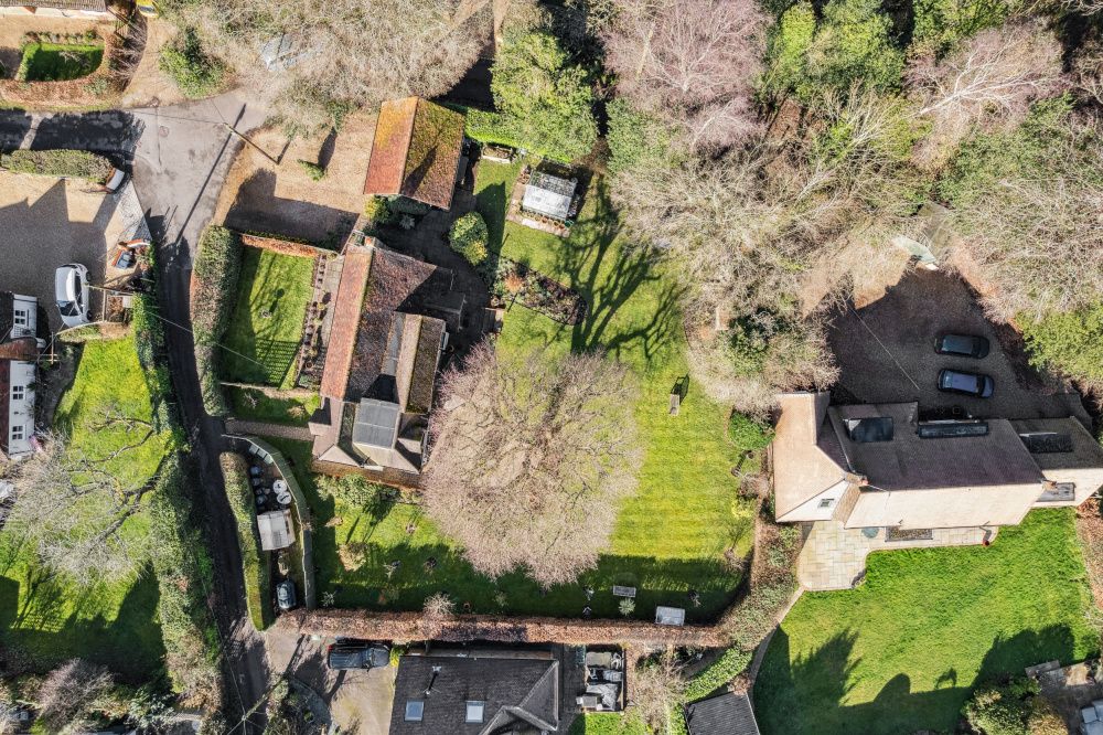 Property photo 2 of 37