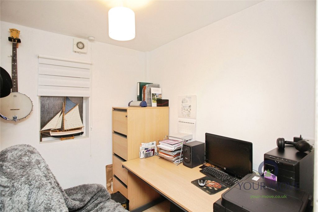 Property photo 3 of 15 Study