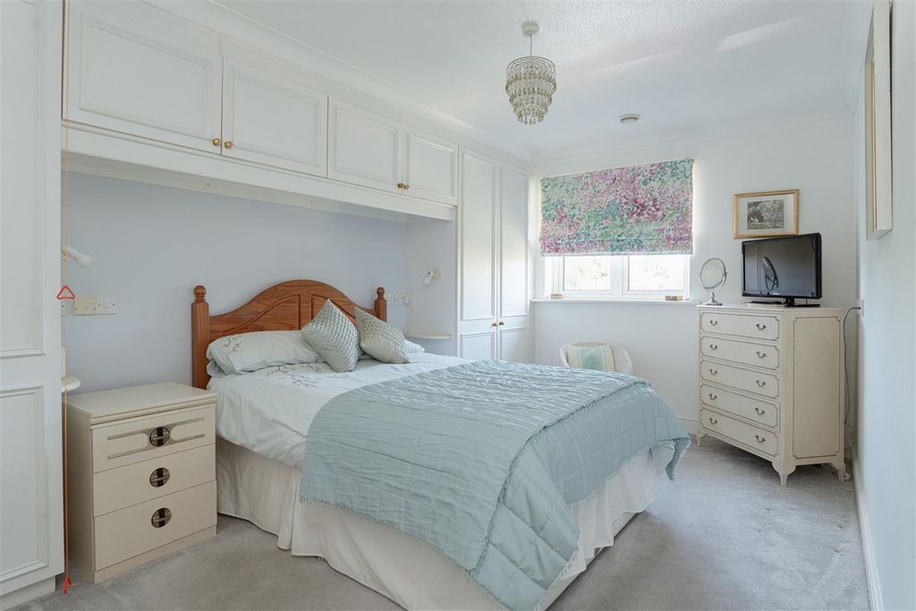 Property photo 2 of 13 4.Jpg