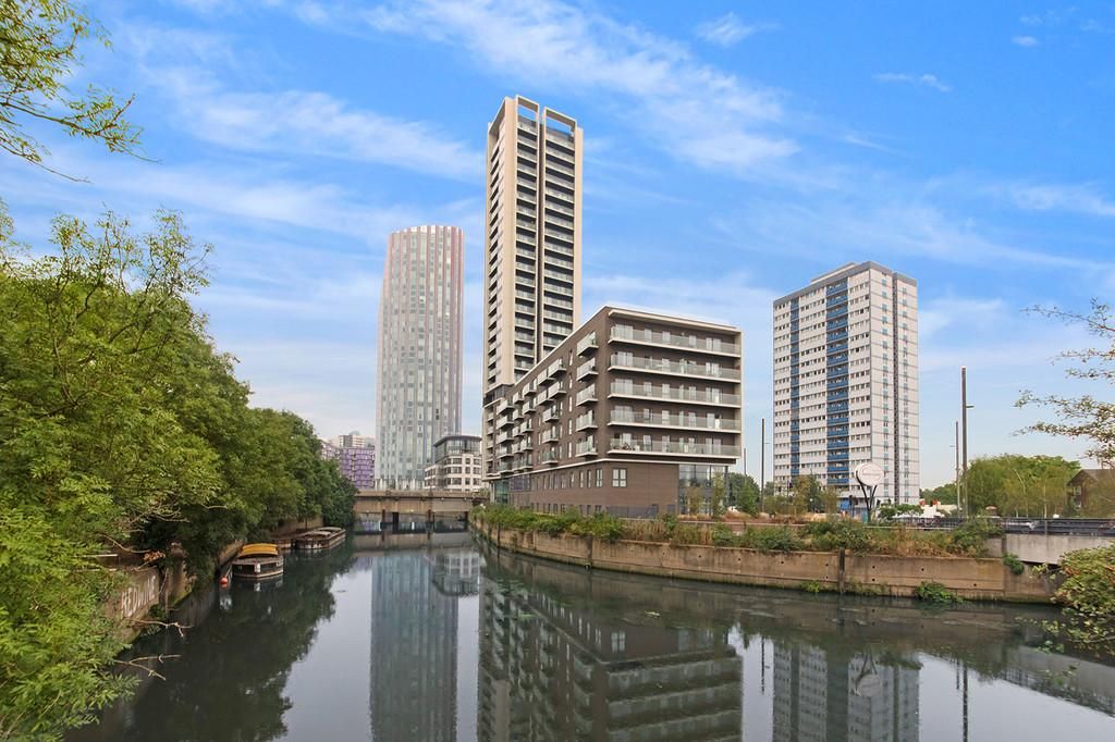 Property photo 1 of 2