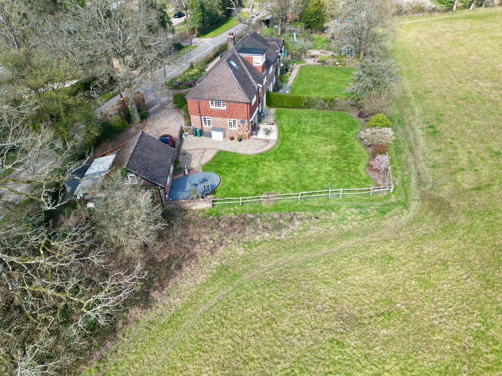 Property photo 2 of 38