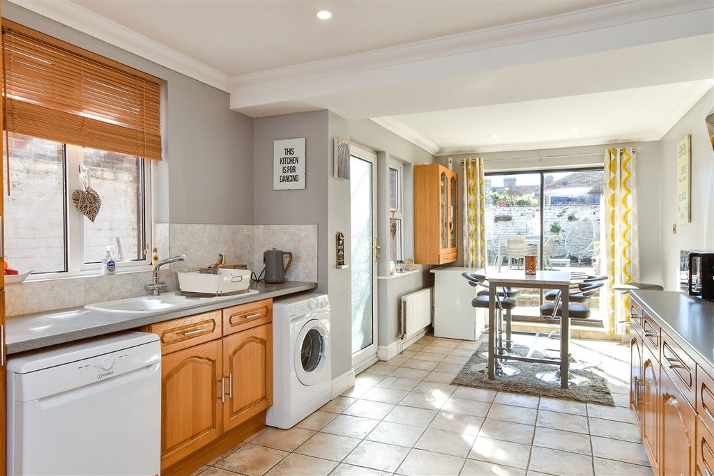 Property photo 3 of 14 Kitchen/ Breakfast Room