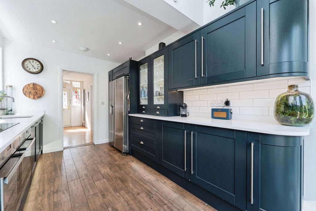 Additional image 5 of 3 bed semi-detached house for salePerne Road, Cambridge CB1