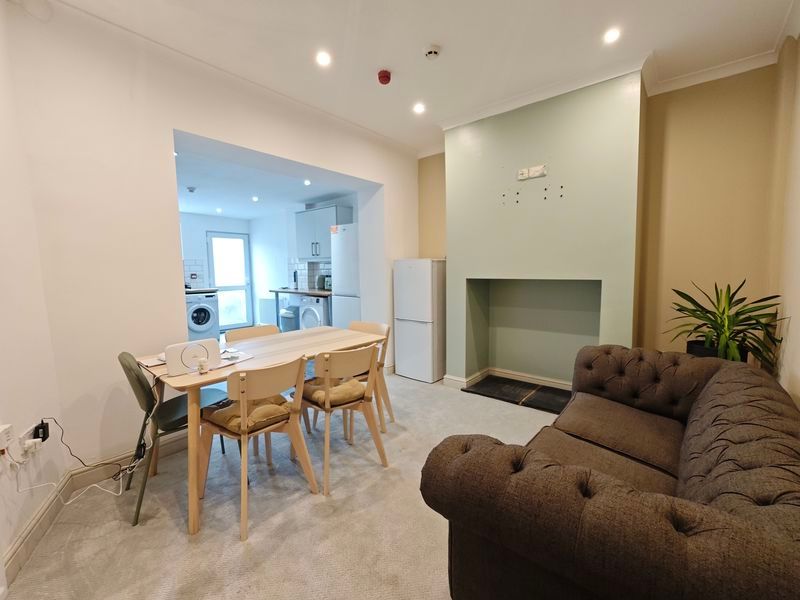 Property photo 2 of 10 Photo 2