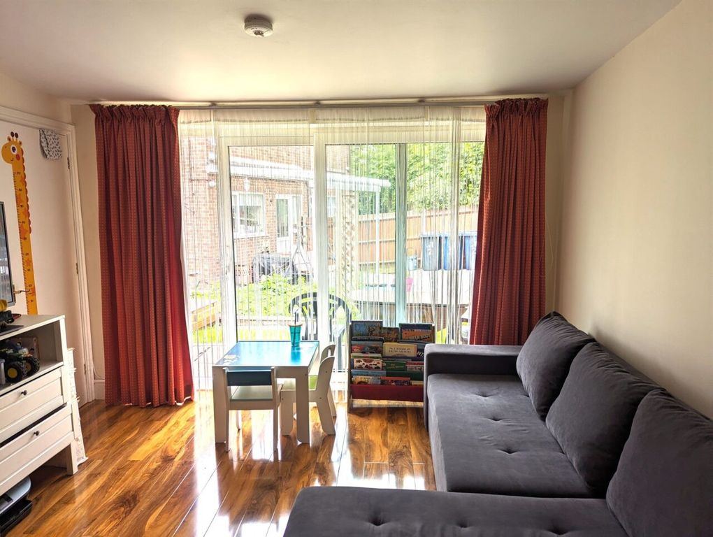 Property photo 2 of 9