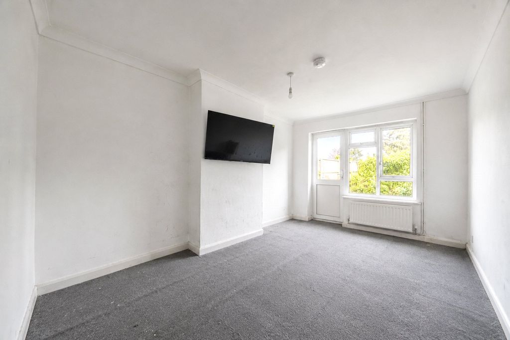 Property photo 2 of 26 Picture No. 47