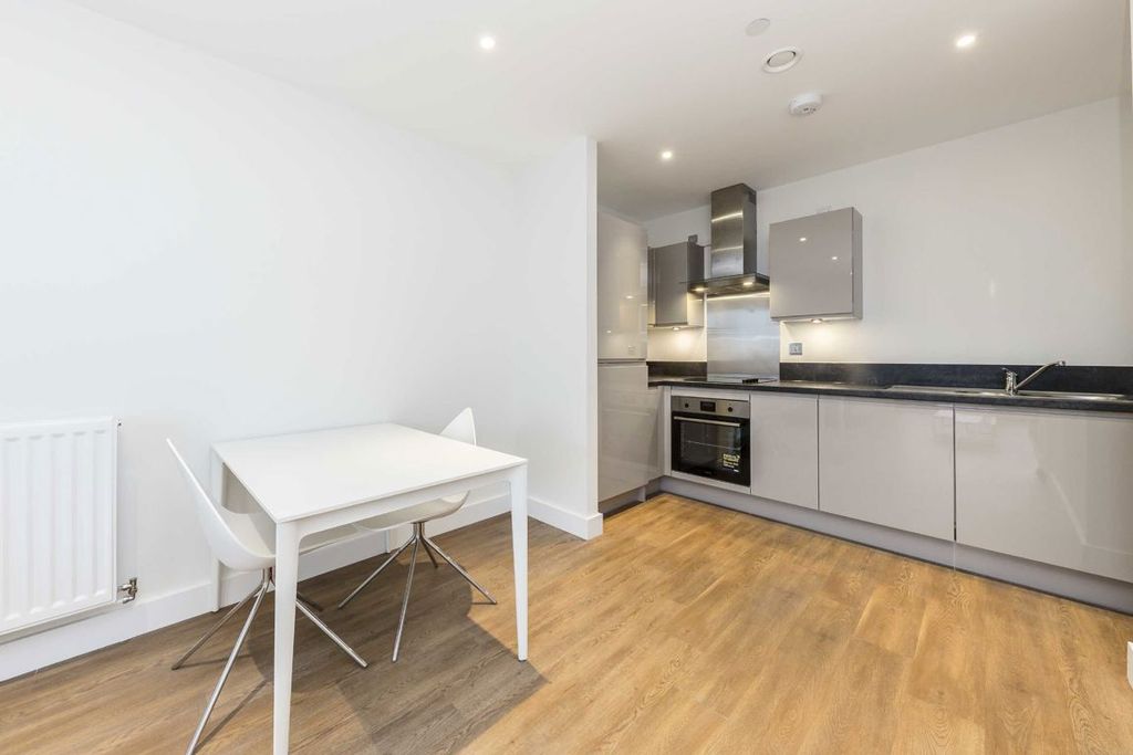 Property photo 2 of 5