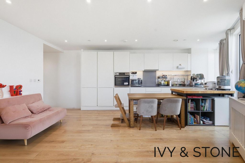 Property photo 1 of 23 5119710