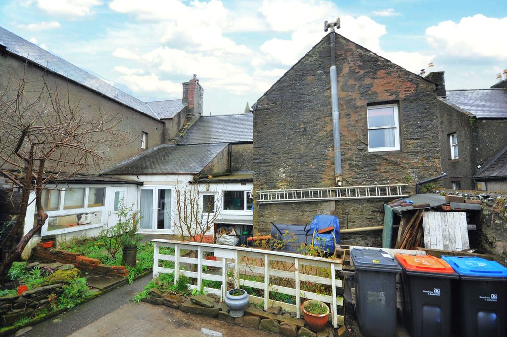 Property photo 3 of 22