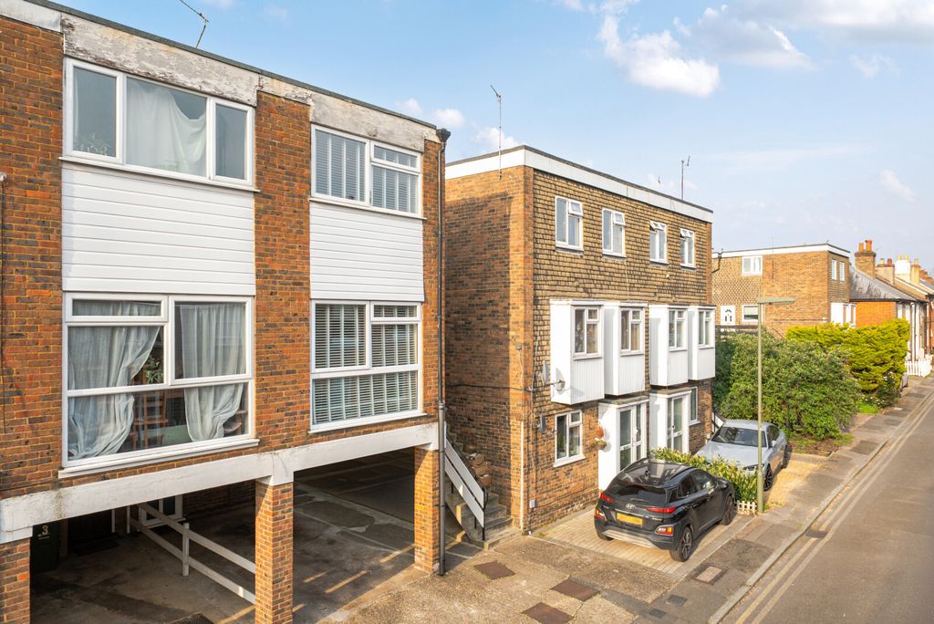 Property photo 1 of 10 1435625-1-69c16Ad...