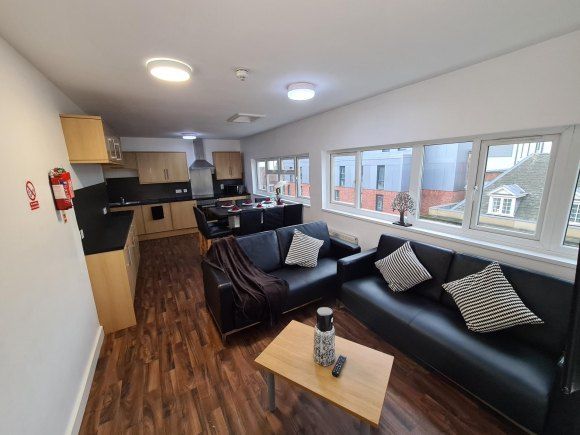 Property photo 2 of 7 8869949.Jpg