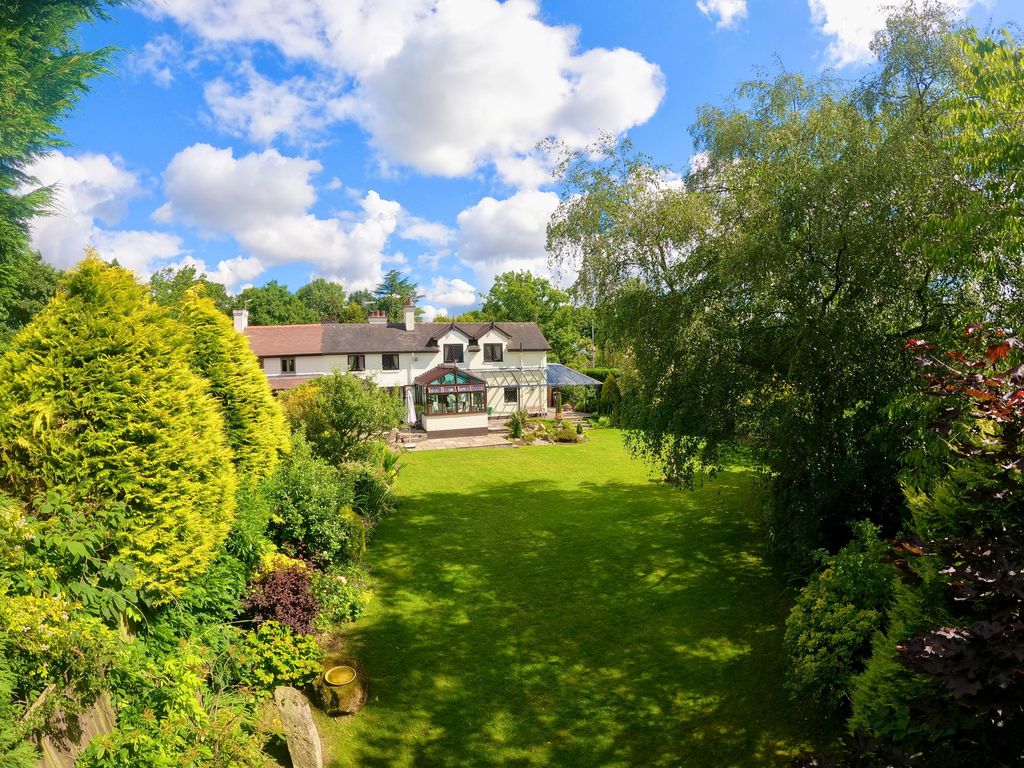 Property photo 1 of 33