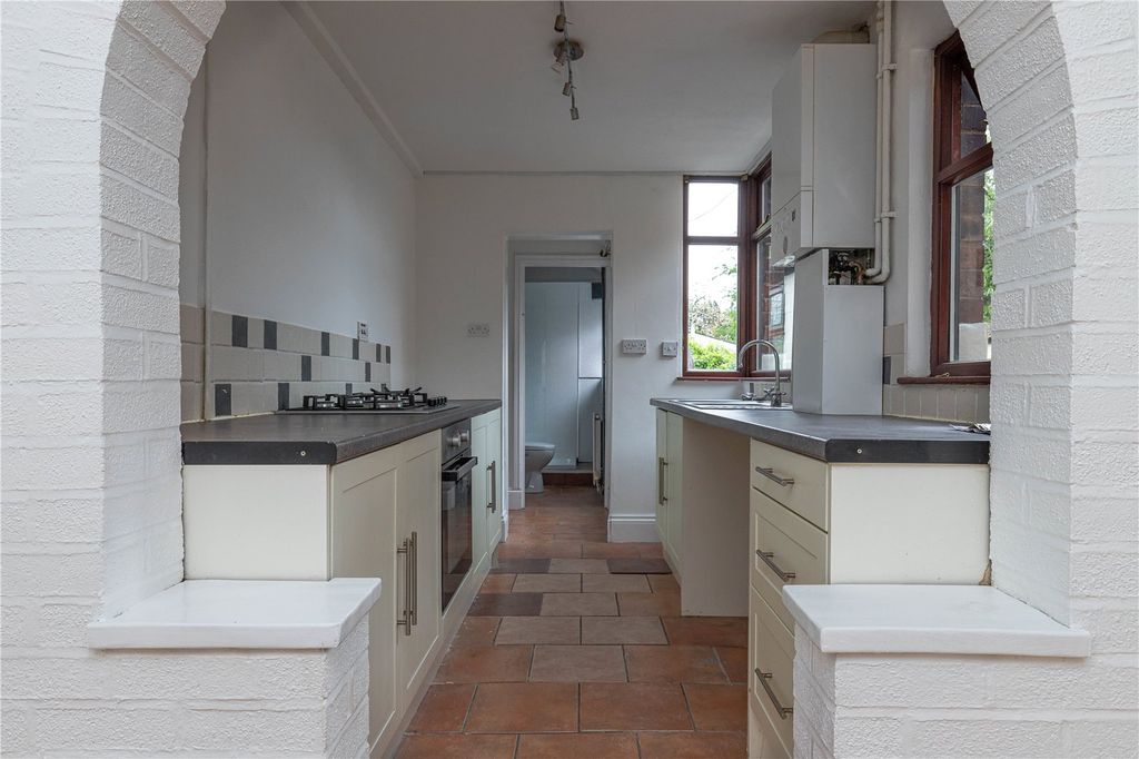 Property photo 3 of 6 Kitchen