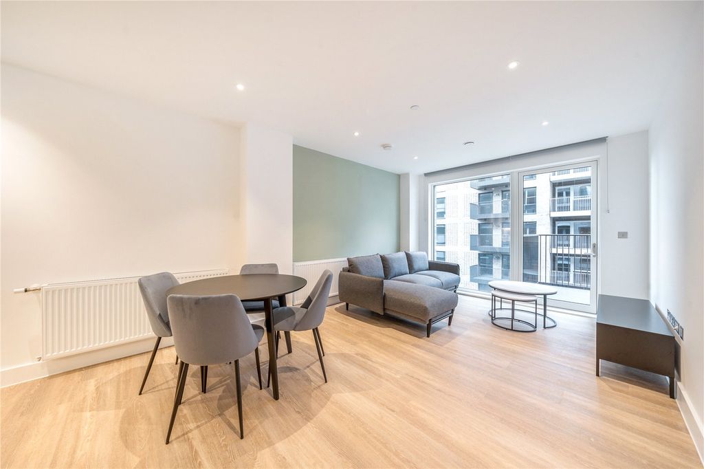 Property photo 1 of 20 Picture No. 05