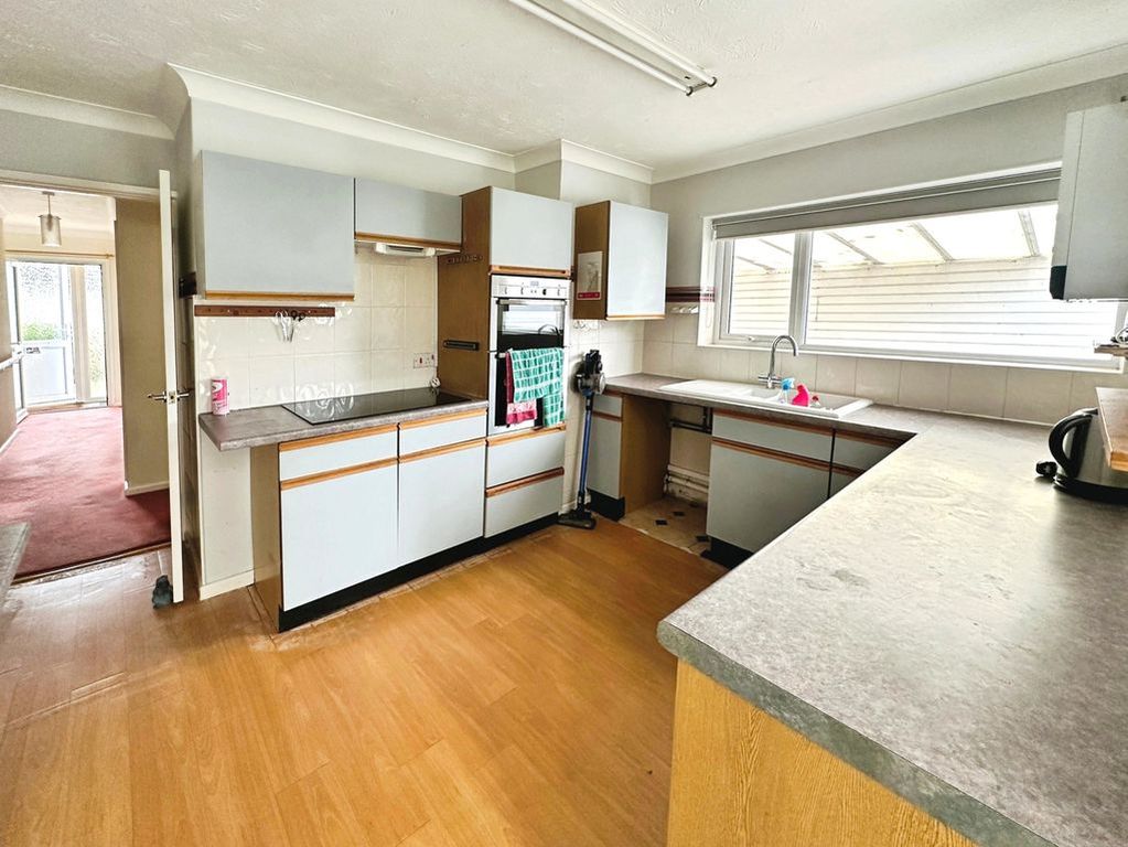 Property photo 3 of 24 Second Avenue