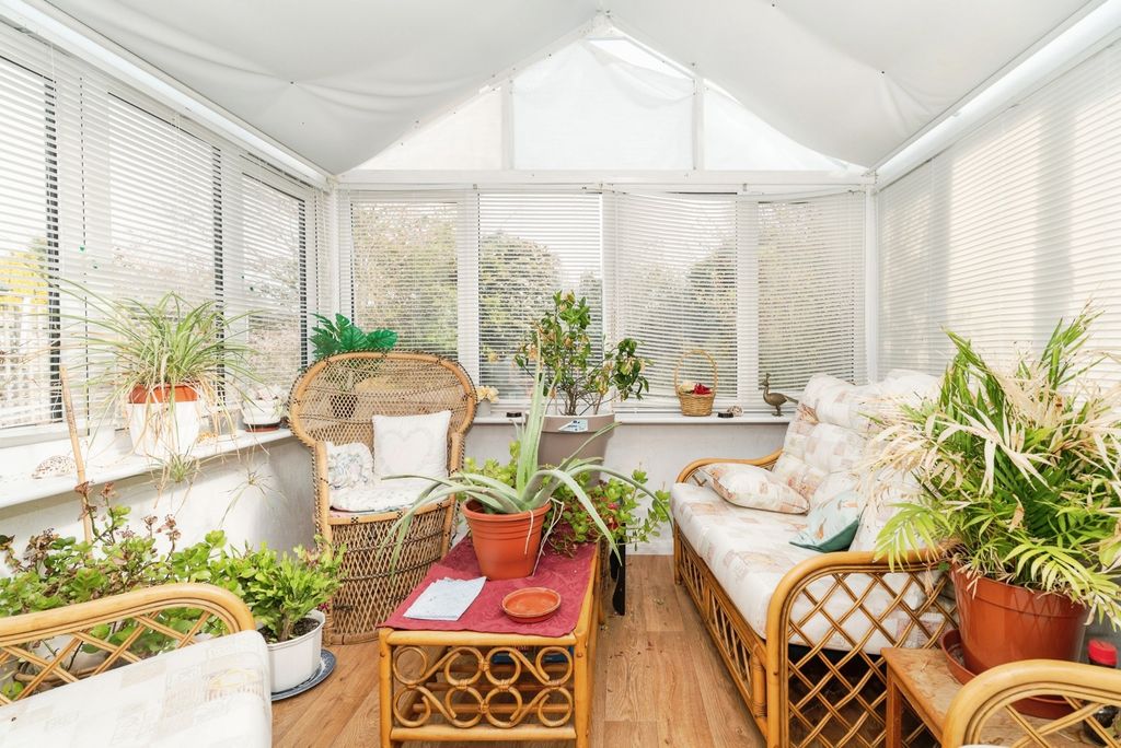 Property photo 3 of 18 Pbox-Img.Jpg