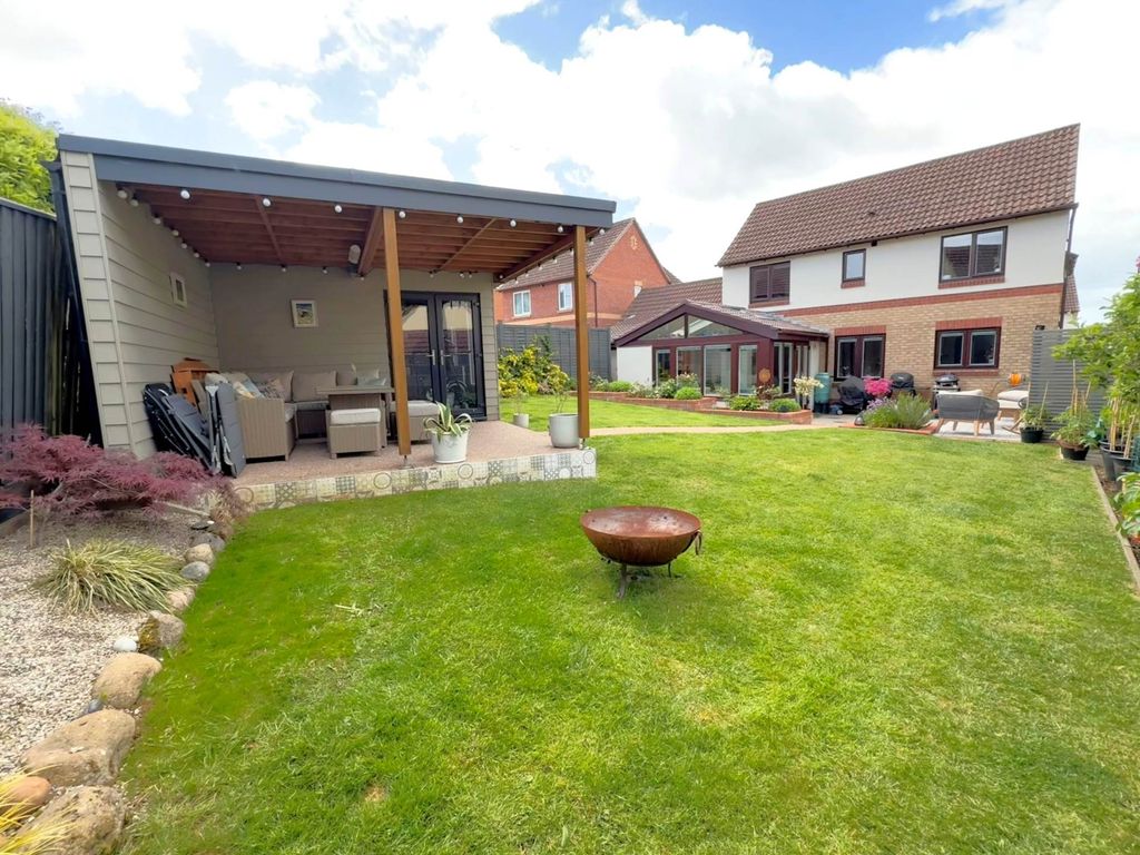 Property photo 3 of 28