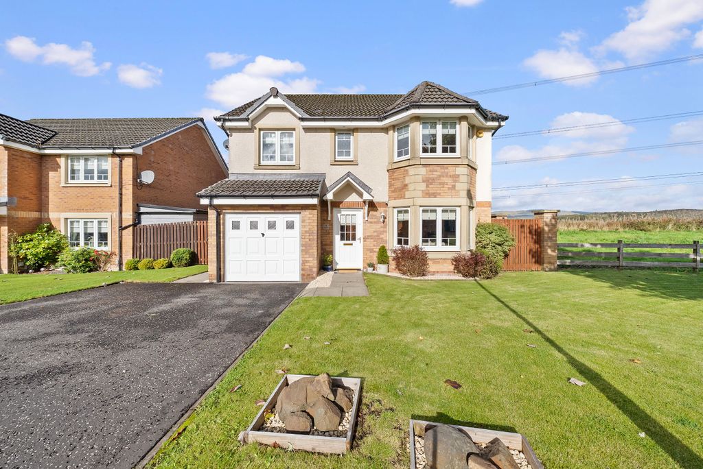 Property photo 1 of 45