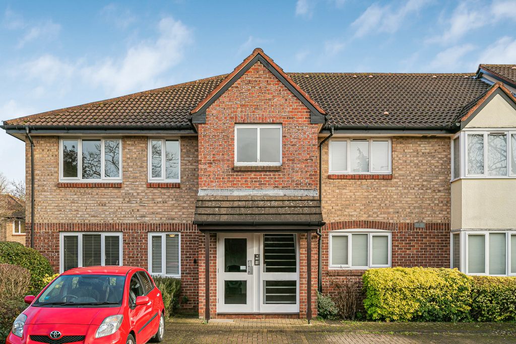 Property photo 1 of 8 Exterior