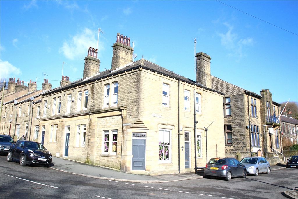 Property photo 1 of 14 External