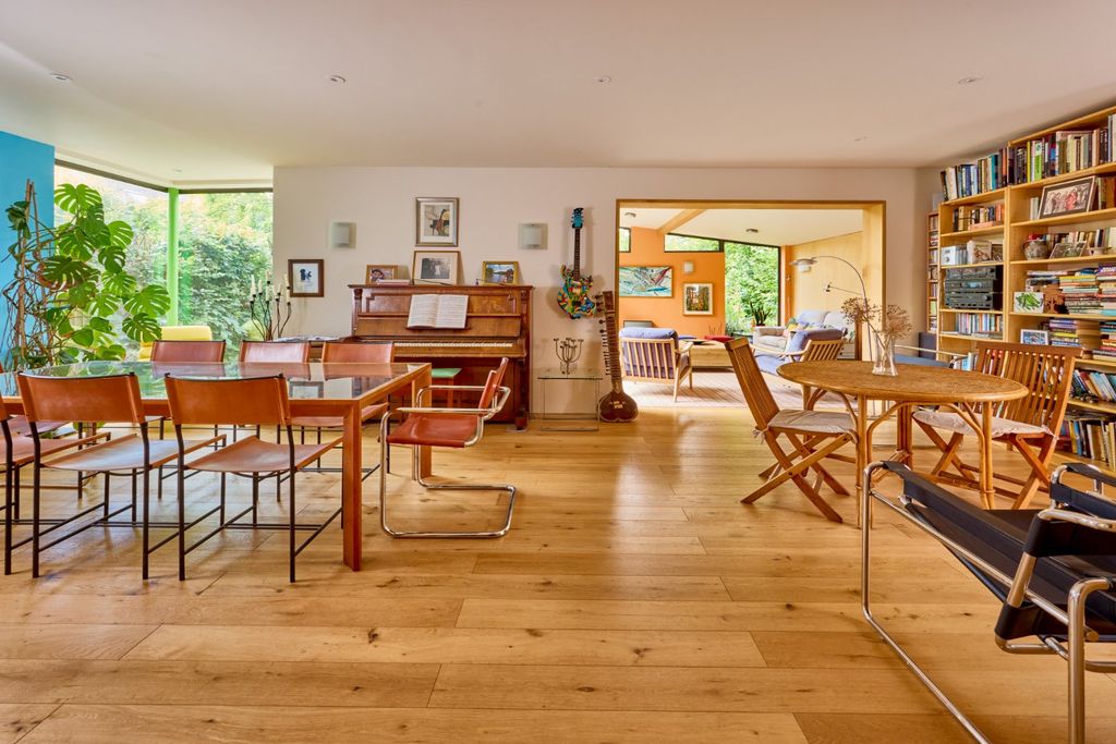 Property photo 2 of 14 Dining Room