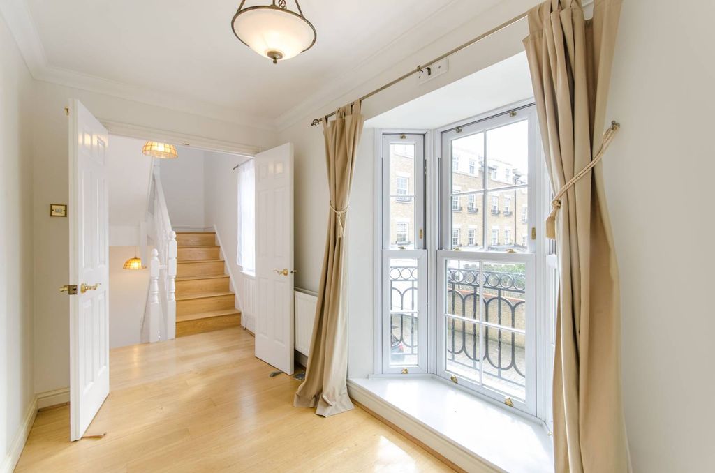 Property photo 3 of 16