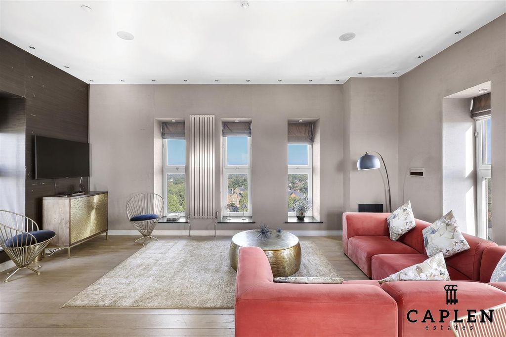 Property photo 2 of 24 4D4A1042.Jpg