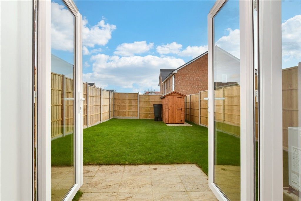 Property photo 1 of 8 Back Garden