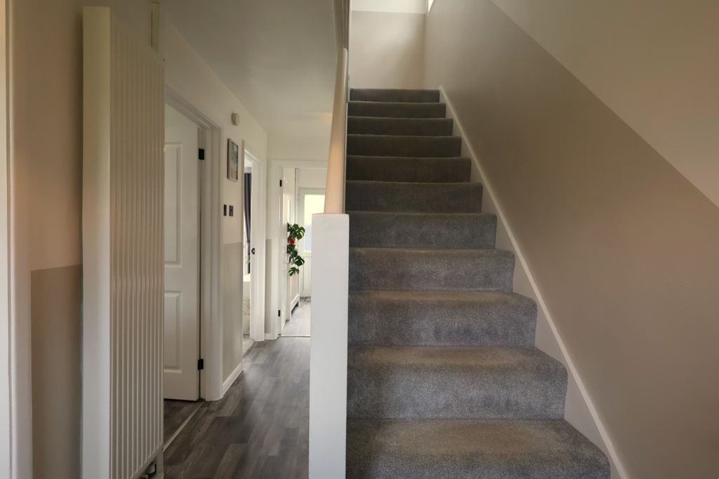 Property photo 3 of 31 Photo 4