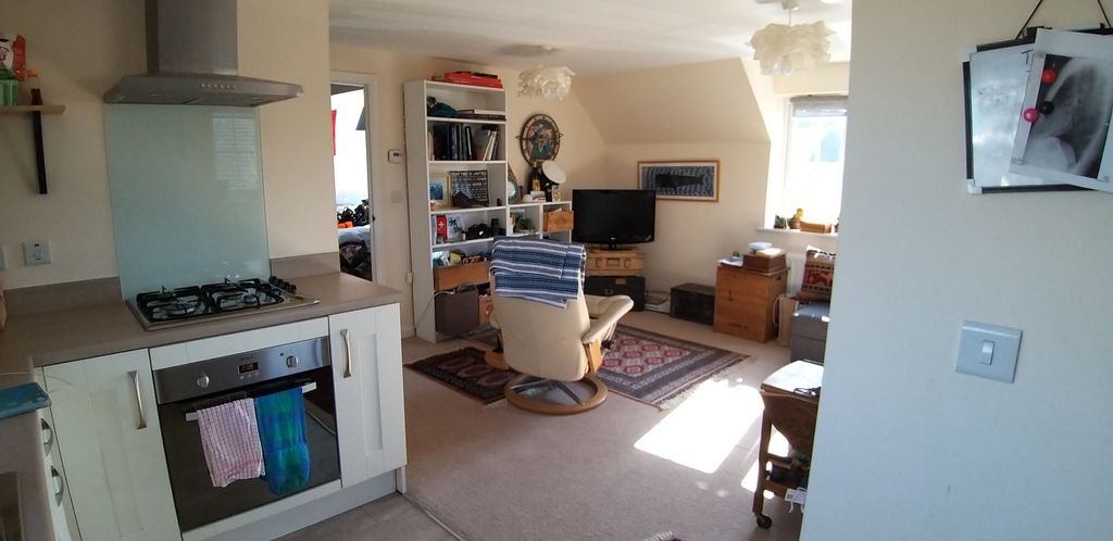 Property photo 2 of 11