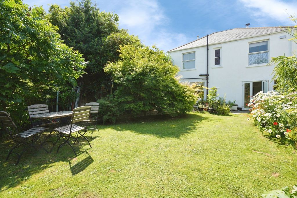 Property photo 1 of 20 Pbox-Img.Jpg