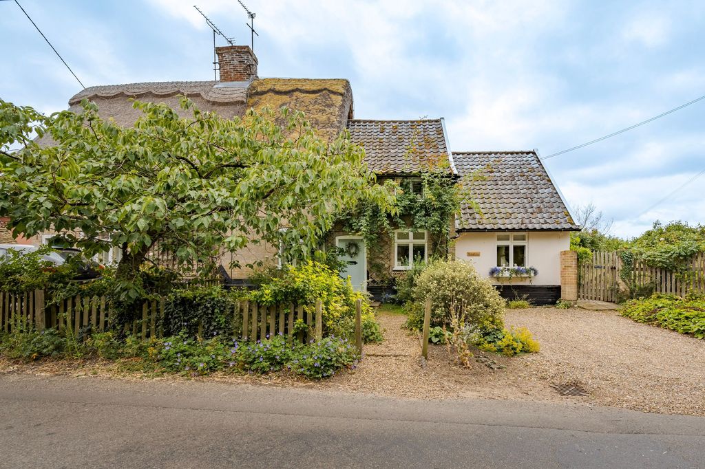 Property photo 1 of 24
