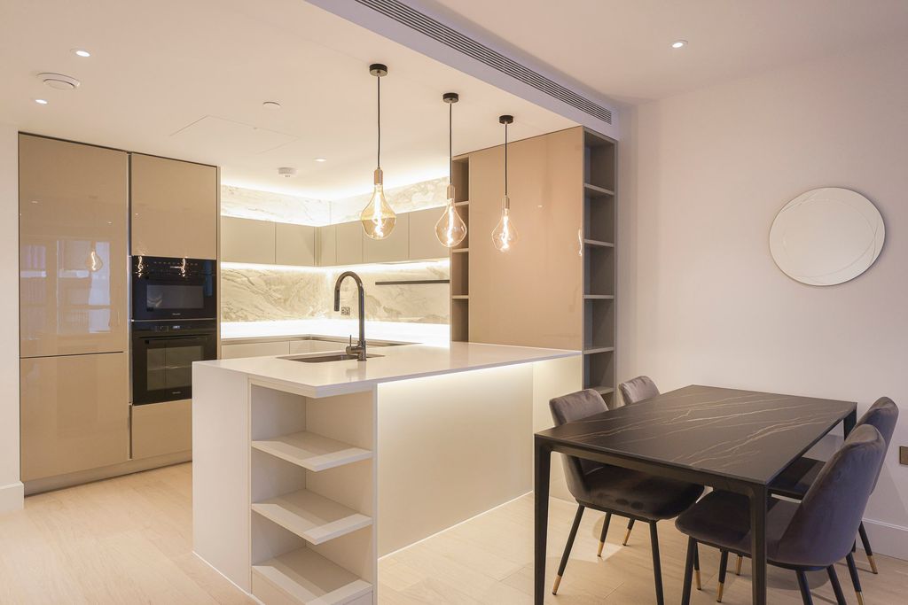 Property photo 1 of 36