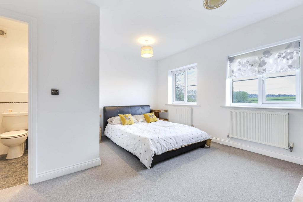 Property photo 3 of 17 Picture No. 34