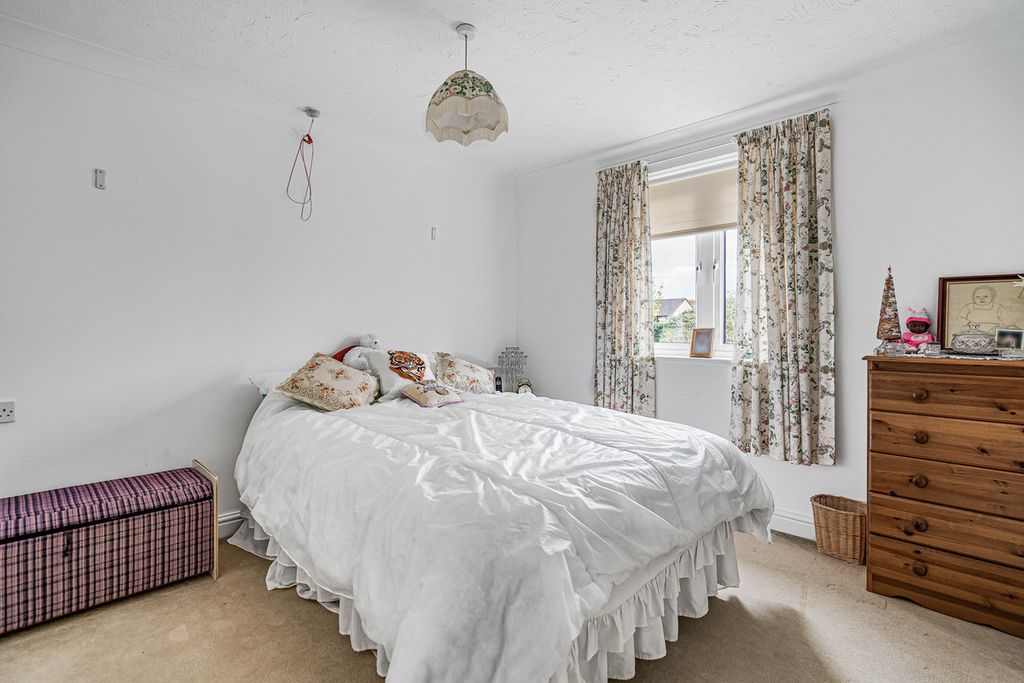 Property photo 3 of 18