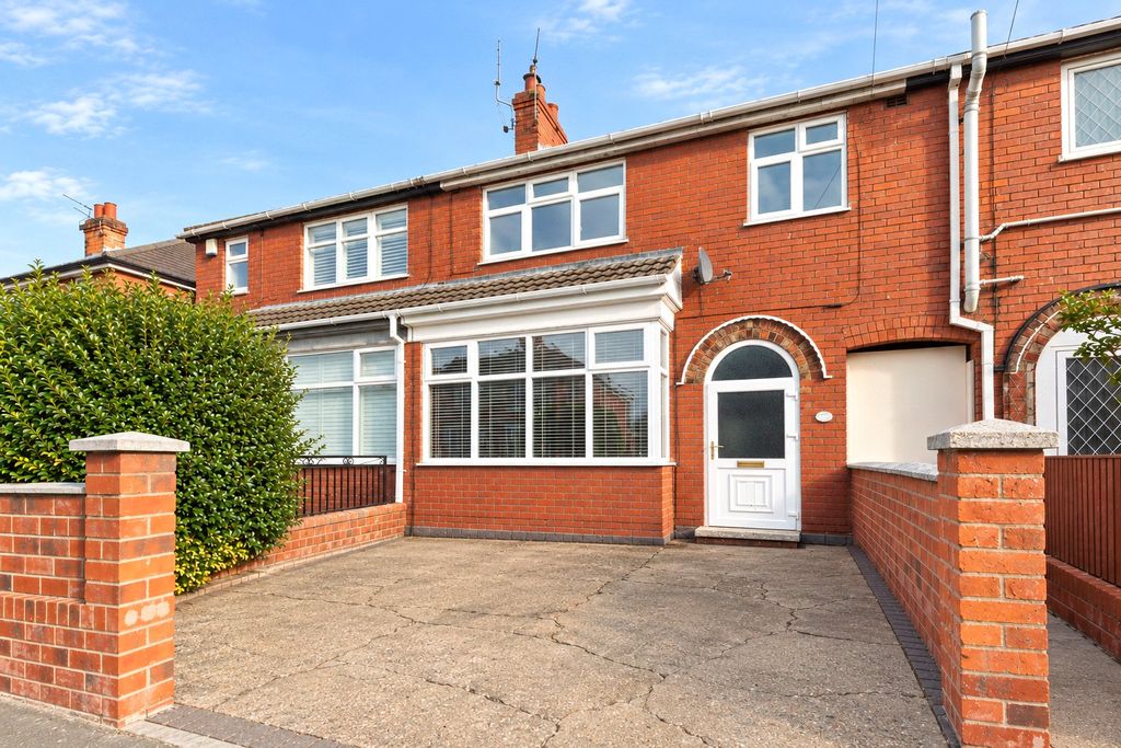 Property photo 1 of 10 Picture No. 12