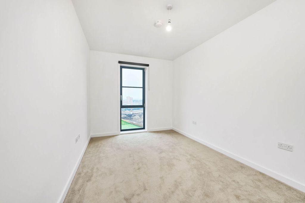 Property photo 2 of 19 Kfh_-_Transport_Hous