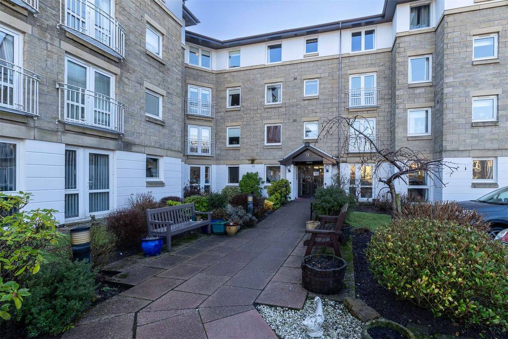 Property photo 1 of 17 Picture No. 01