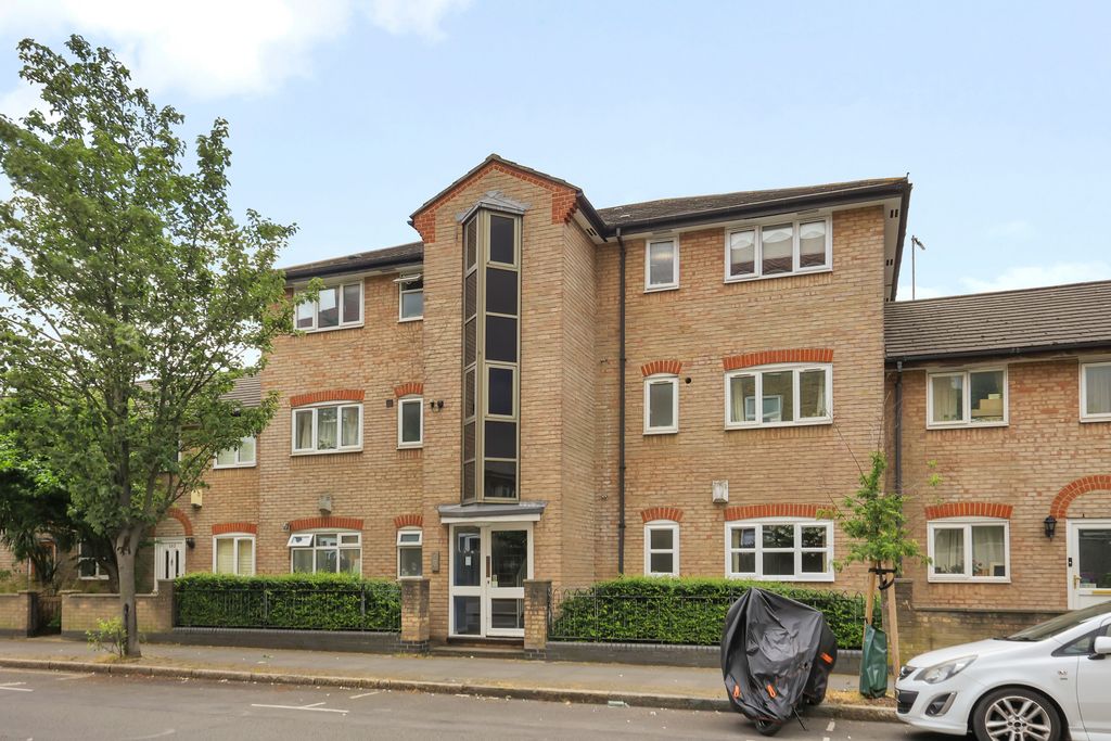 Property photo 1 of 11 Picture No. 01