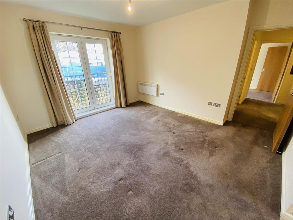 Property photo 2 of 9 2Agincourt2.Jpg