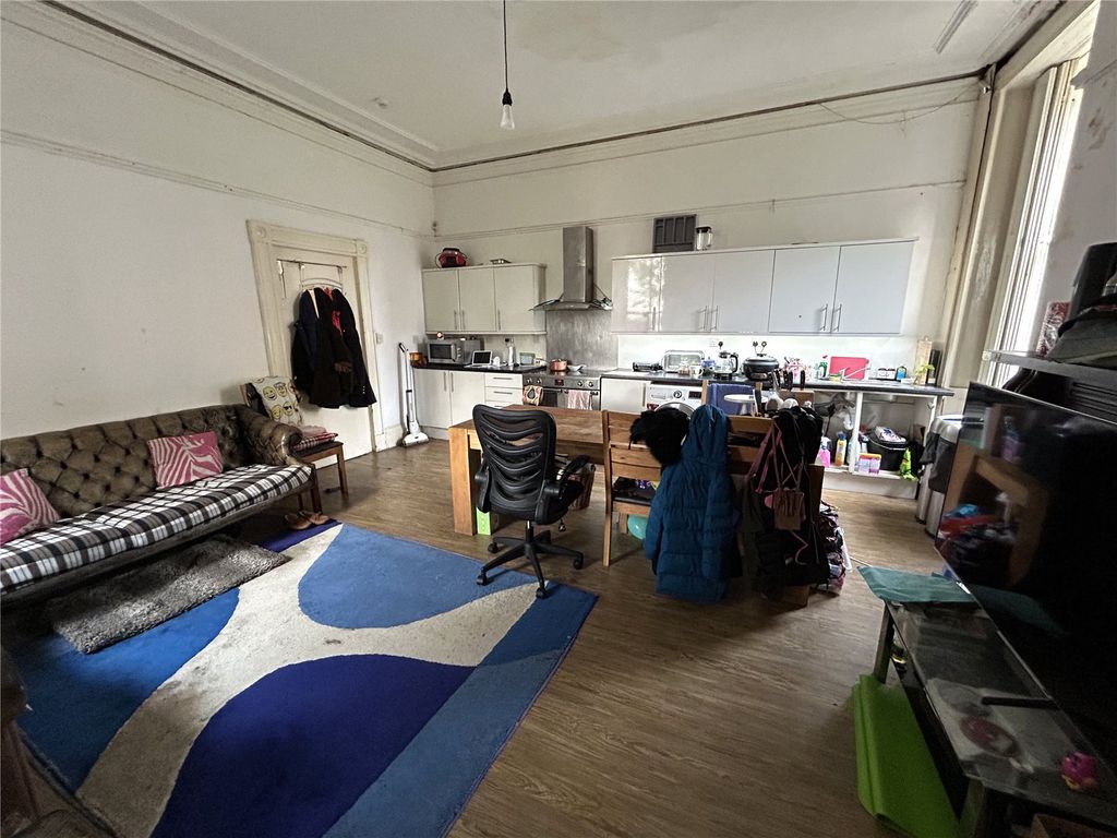 Property photo 2 of 15 Picture No. 04