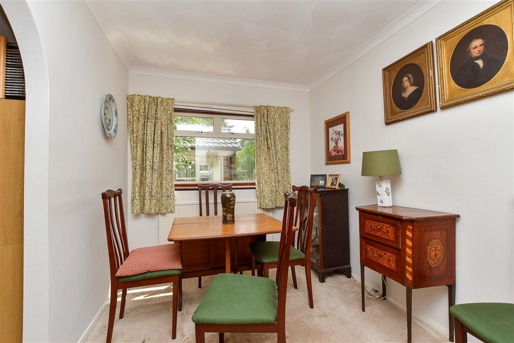 Property photo 3 of 12 Dining Area