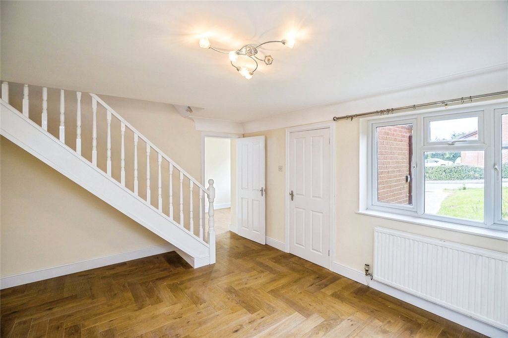 Property photo 3 of 25 Living Room