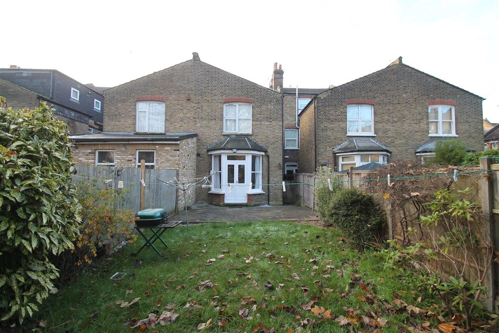 Property photo 2 of 11 Img_8014.Jpg