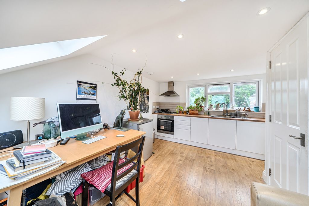 Property photo 1 of 18 1470324-5-6A20147...