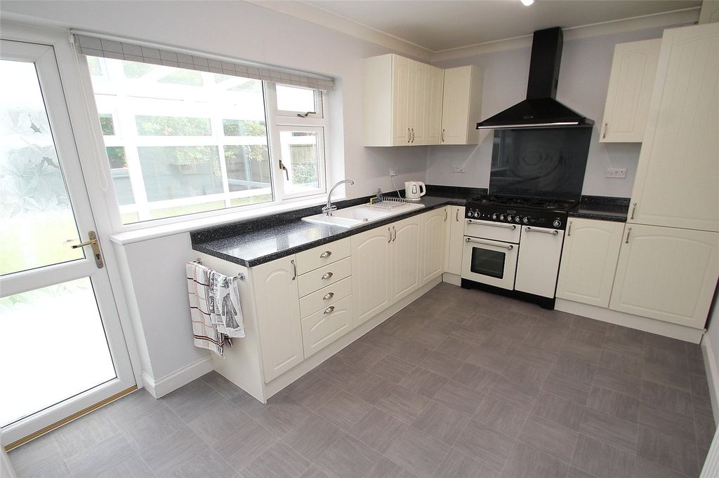 Property photo 3 of 14 Picture No. 21