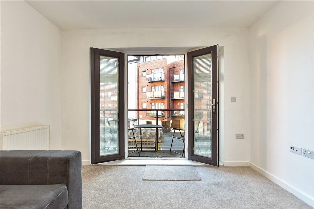 Property photo 3 of 13 Internal Lifestyle Photograph