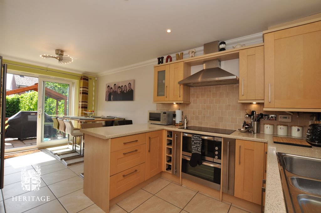 Property photo 2 of 16 Photo 13