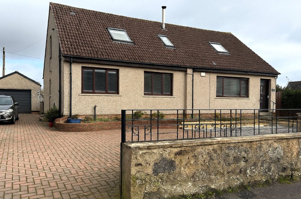 Property photo 2 of 20 Picture No. 30